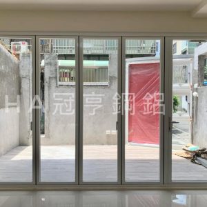 內湖 x 摺疊門
